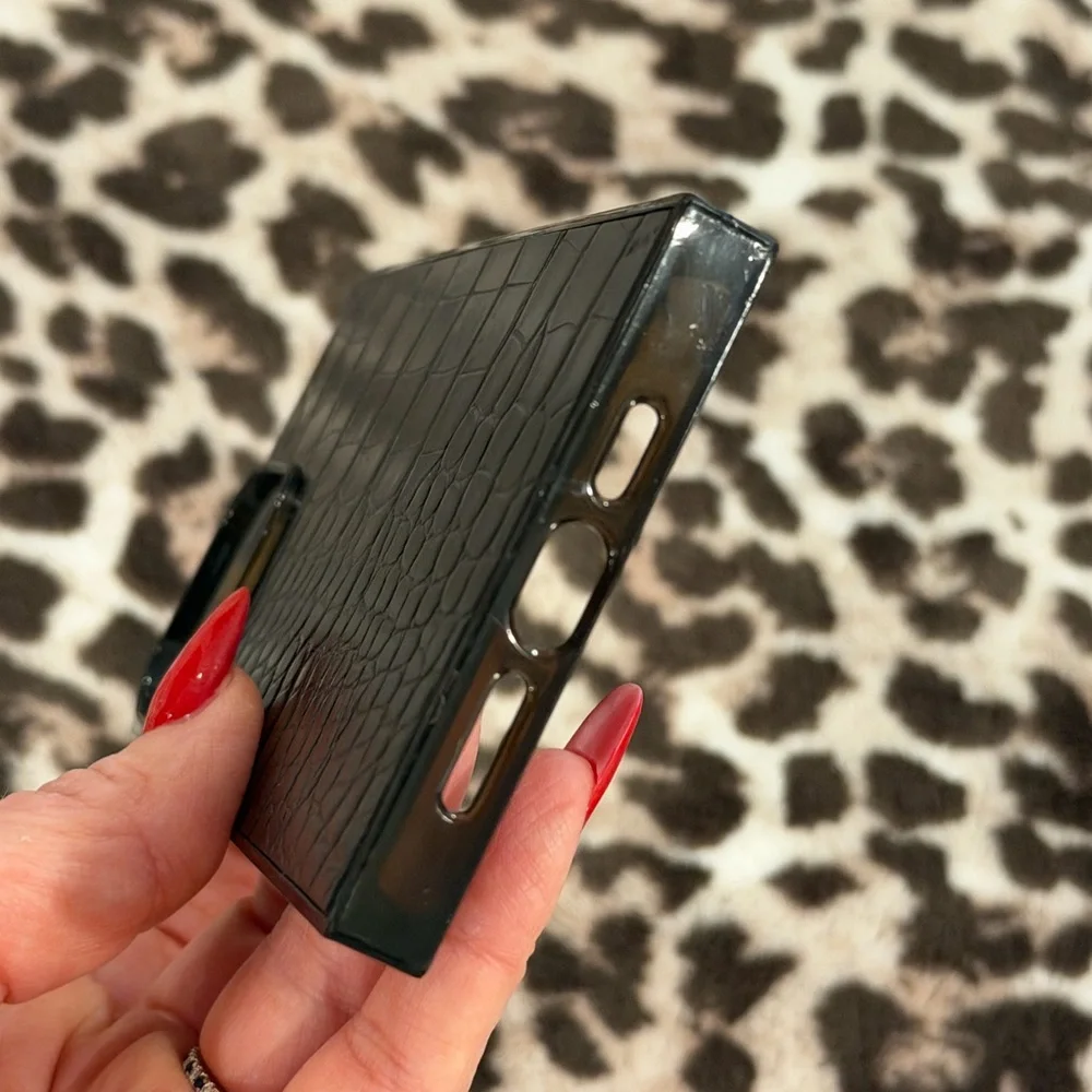SQUARE® Black Crocodile Faux Leather iPhone Case Flaunt Iphone 14 Pro Max